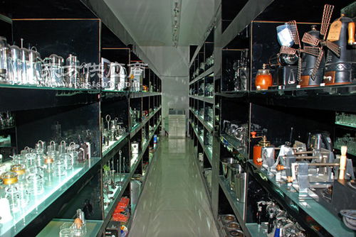 菏澤正達(dá)酒店用品 專業(yè)經(jīng)銷清潔用品與保健電器具制造